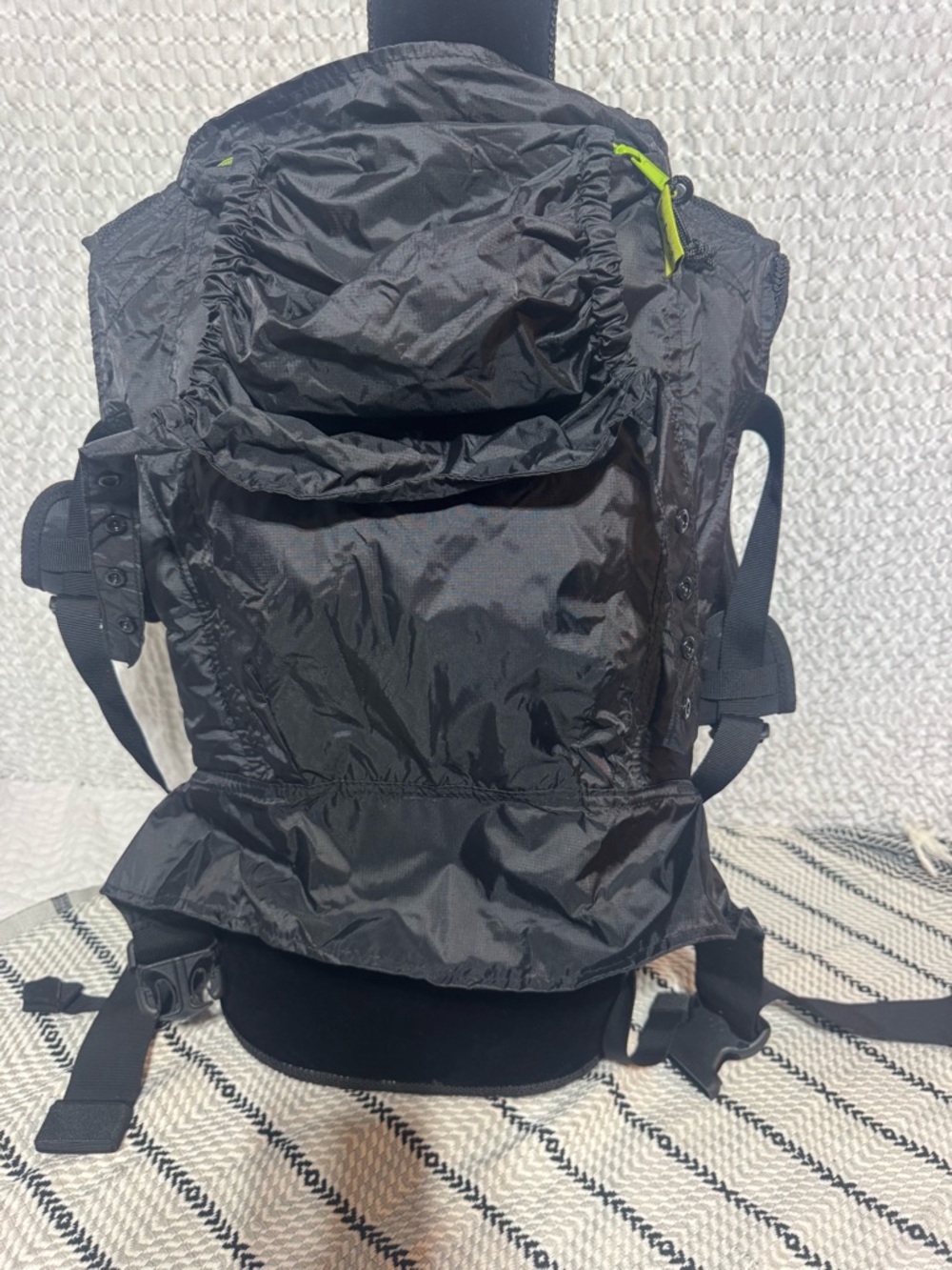 Kids Black Sling Backpack with Neon Green Zipper Pull